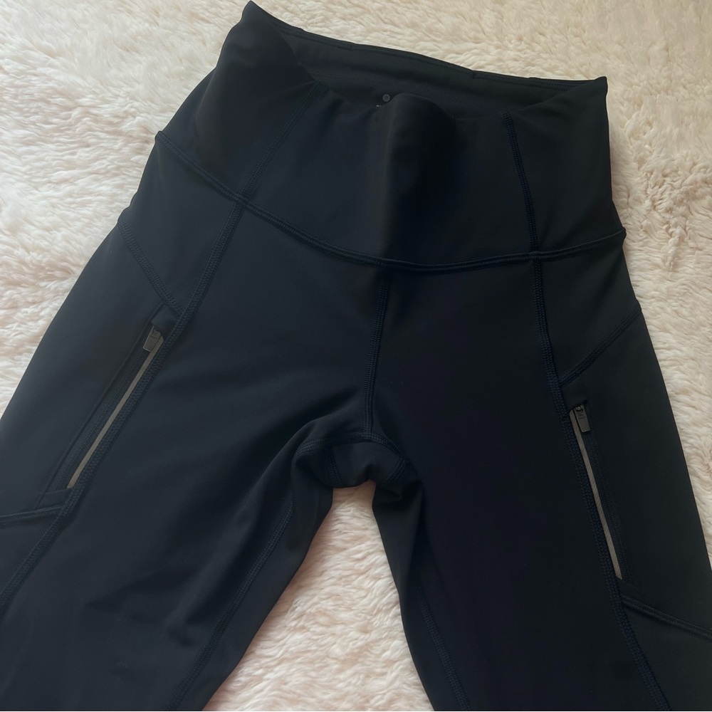 Athleta Black Rainier Unbrushed 7/8 Capri Leggings Tights Size XS Zipper Pocket